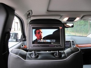 42351367_Jeep-Grandcherokee-2011-Monitor-poggiatesta