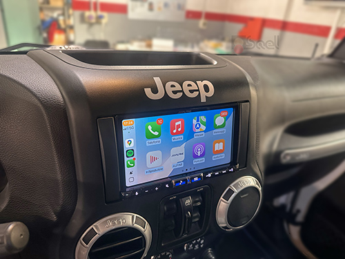 alpine-ilx-705d-jeep-wrangler-carplay
