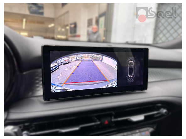 Dettaglio retrocamera aftermarket Alfa Romeo Tonale