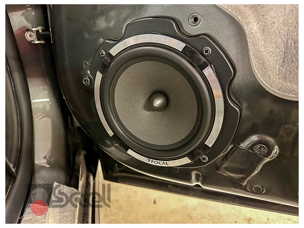 Altoparlanti Focal su Ferrari California